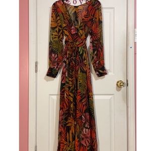 Long sleeve floral maxi dress 🔸